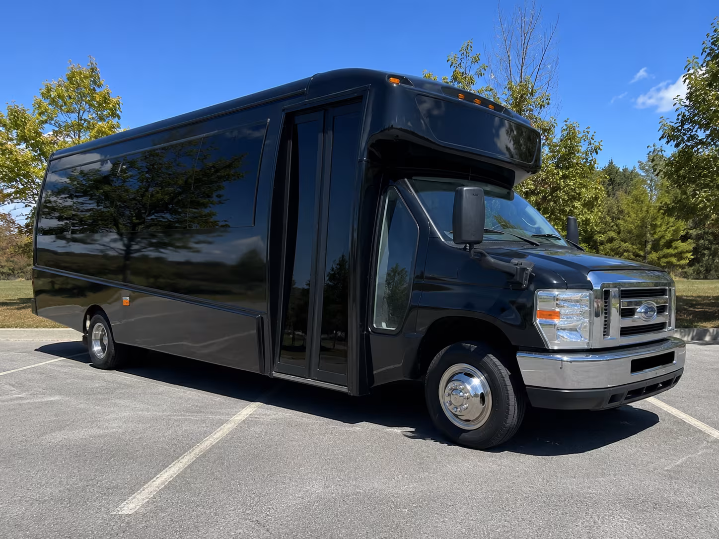 bellevue concert shuttle bus rentals in bellevue