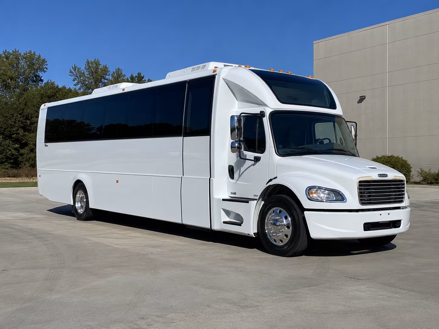 bothell 28 passenger party bus