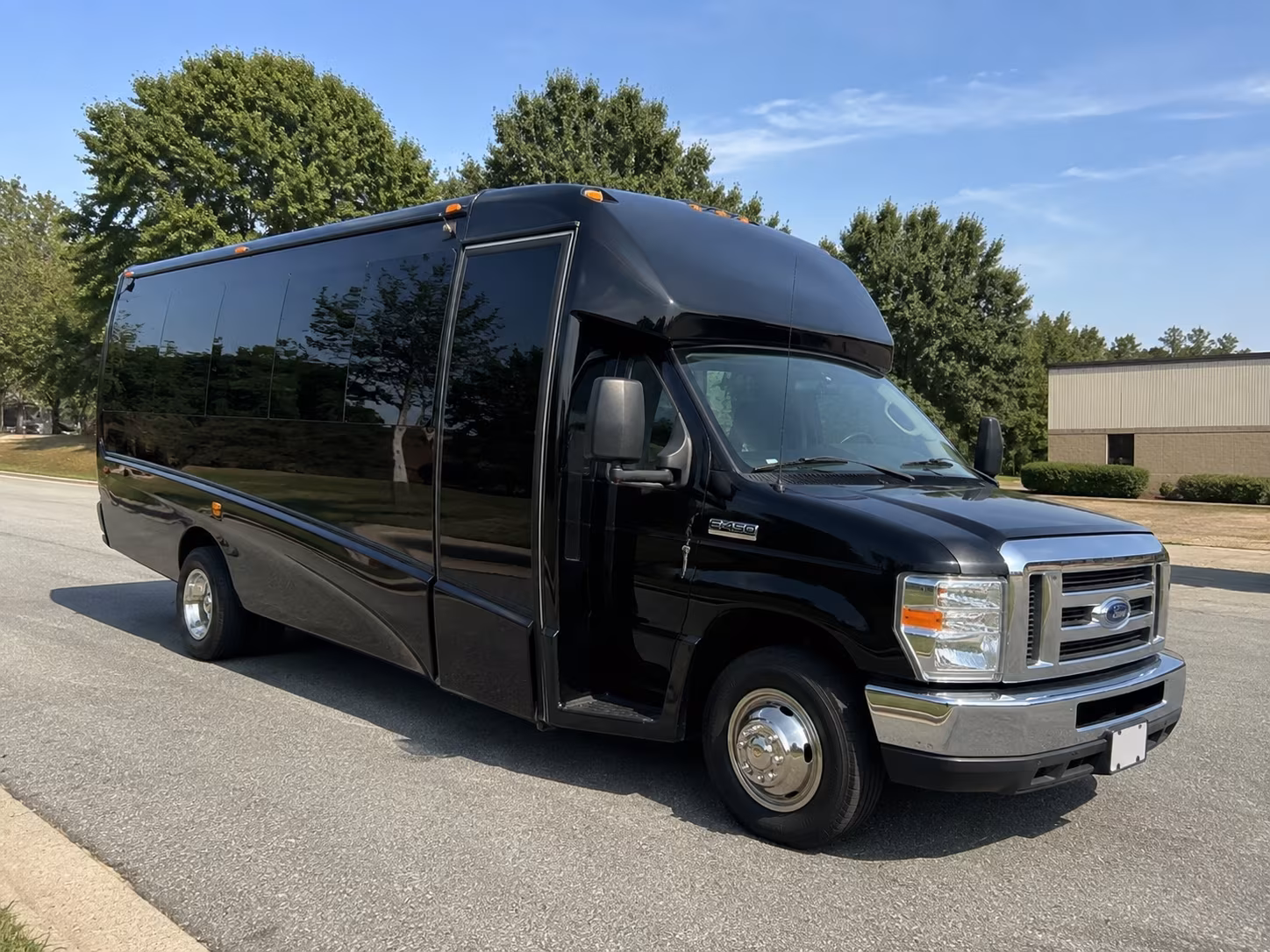 charter buses to lumen field and t mobile park for seahawks sounders and mariners games
