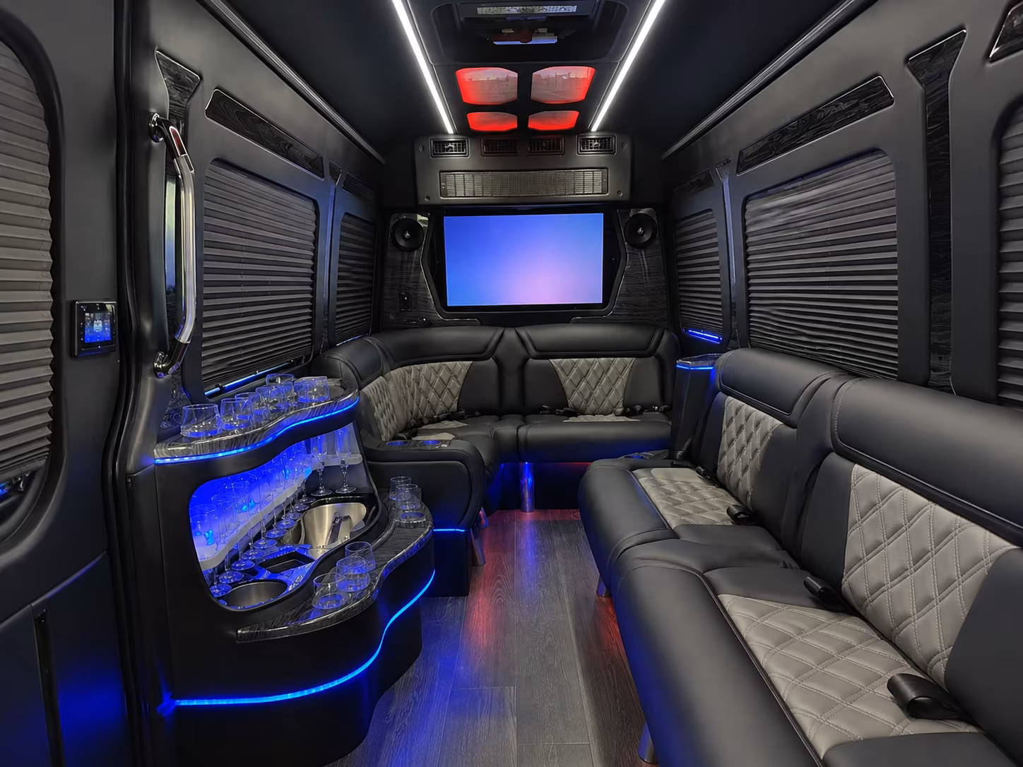 choosing the right bus size for your bothell long distance trip