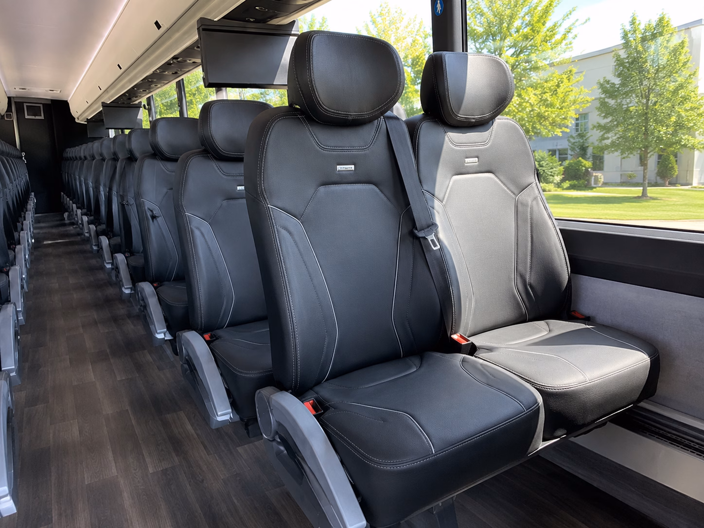 everett charter bus rentals