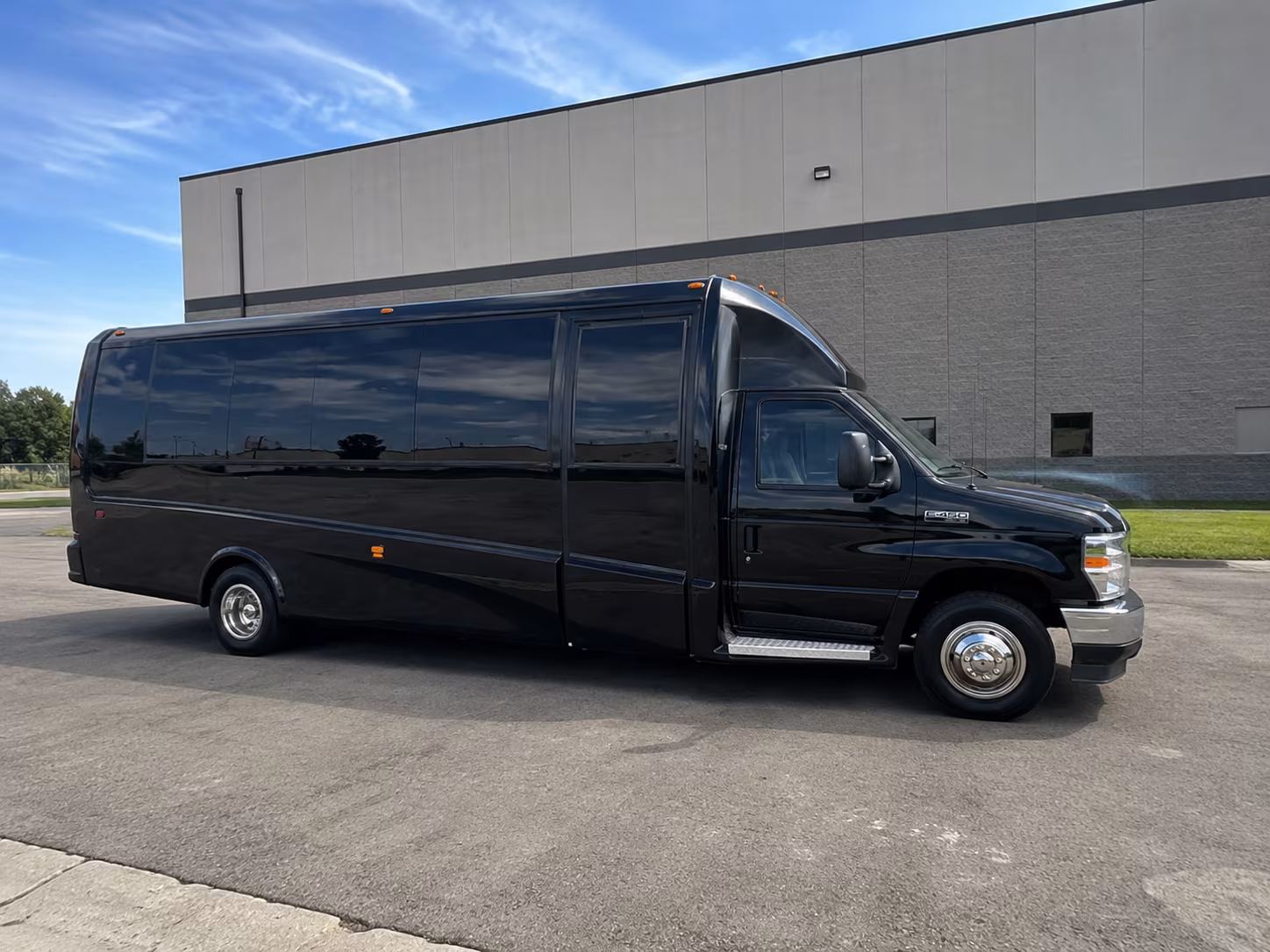 group transportation to climate pledge arena for kraken and storm games