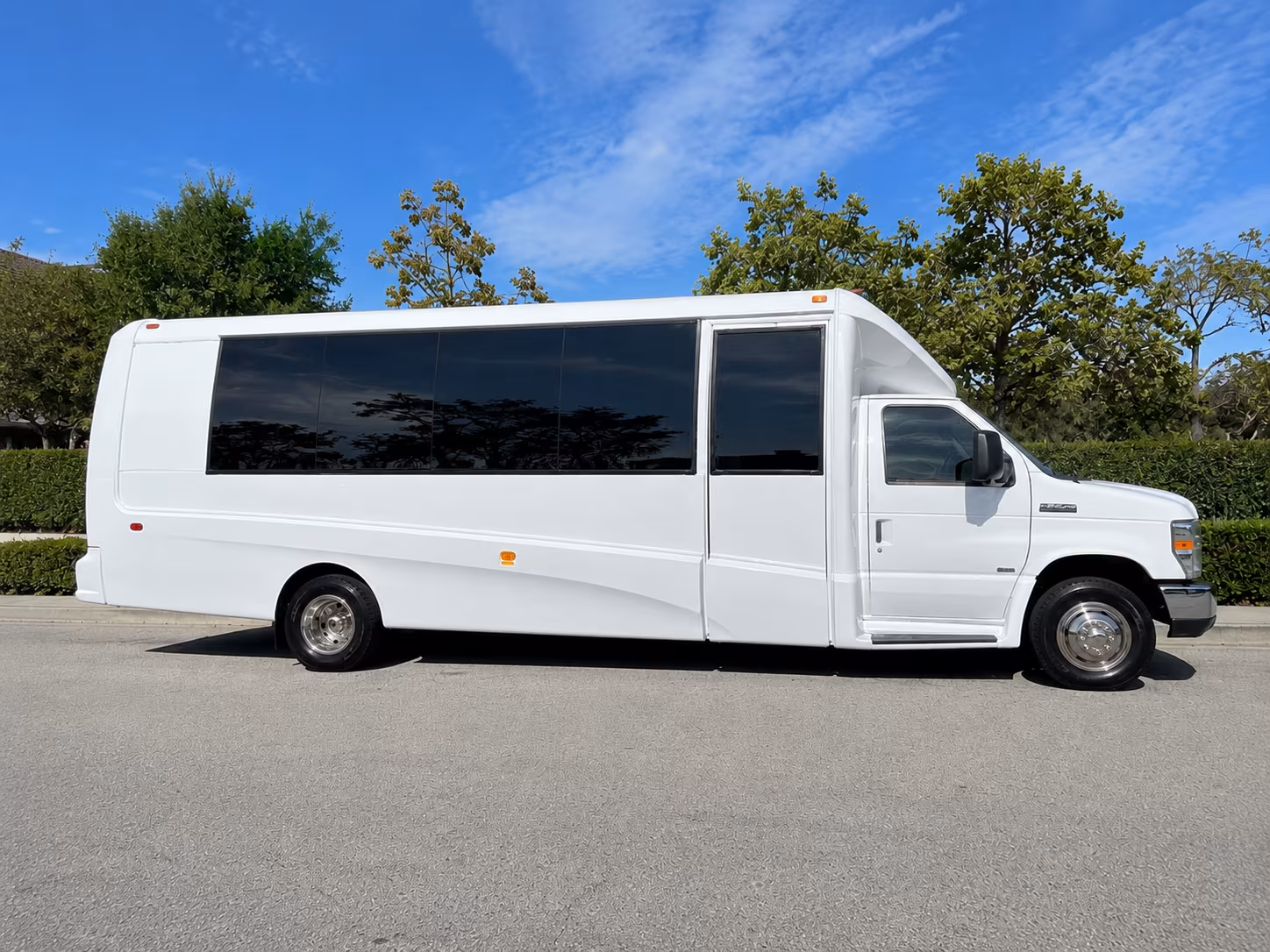 kirkland book reliable school field trip bus service in kirkland